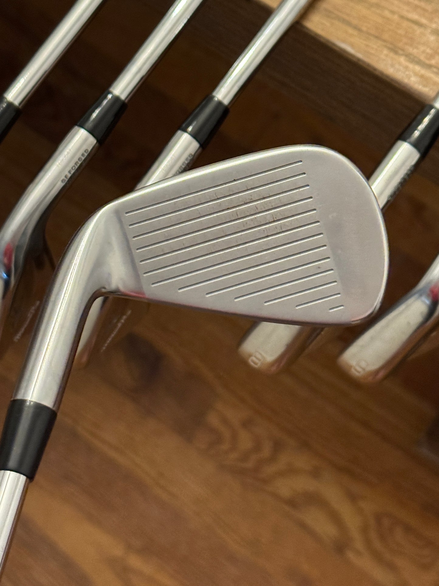 Mizuno Pro 245 Iron Set (4-PW) / KBS Tour Lite shafts Stiff