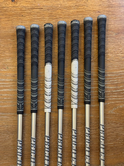 Mizuno Pro 221 Iron Set (4-PW) / Project X LS 6.0 120g shafts (stiff)