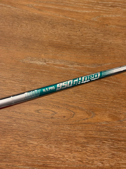 *BRAND NEW* Mizuno JPX 925 Hot Metal 4-iron / N.S. Pro 950 GH R shaft (regular)