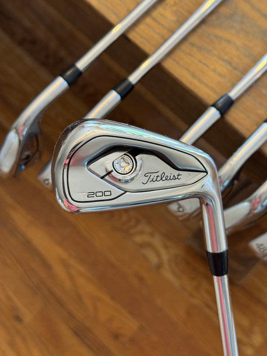 Titleist T200 ‘19 Iron Set (5-GW) / AMT Black S300 shafts (stiff)