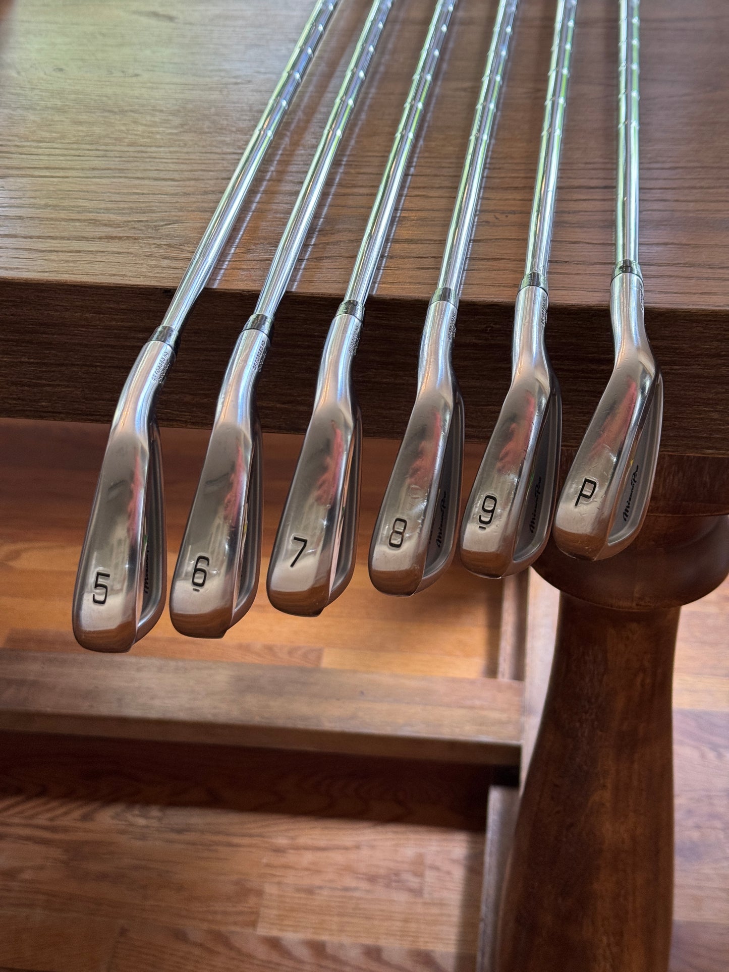Mizuno Pro 223 Iron Set (5-PW) / Dynamic Gold 120 S300 shafts (stiff)