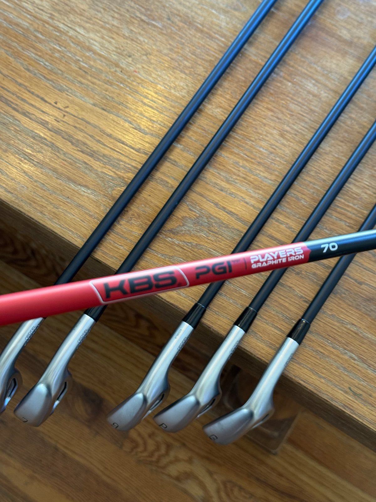 Mizuno JPX 925 Hot Metal Pro Iron Set (6-GW) / KBS PGI 70 shafts (stiff)