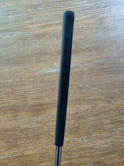 Scotty Cameron Studio Select Newport 2 Putter (33”)