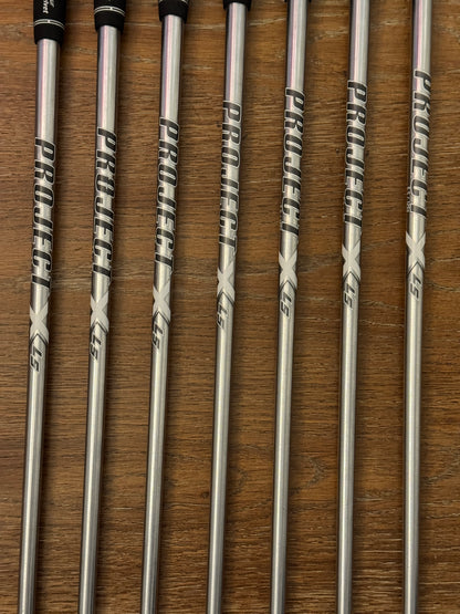 Titleist T100 ‘23 Iron Set (5-GW) / Project X LZ 6.5 125g shafts Xtra Stiff