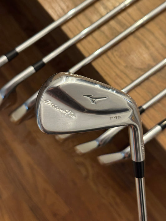 Mizuno Pro 245 Iron Set (4-PW) / Dynamic Gold MID 115 S300 shafts (stiff)