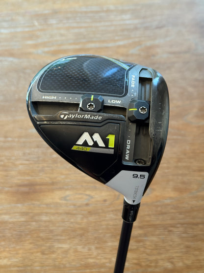 Taylormade M1 Driver (9.5°) / Fujikura Speeder 65 X shaft (xtra stiff)