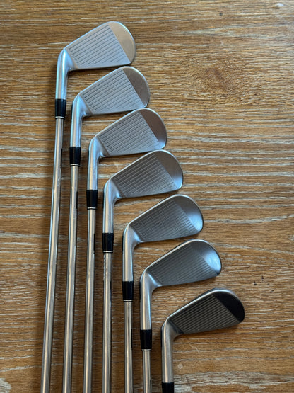 Srixon ZX7 Mkii Forged Iron Set (4-PW) / N.S. Pro Modus3 Tour120 S shafts (stiff)