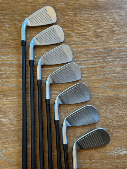 PXG 0311 XP GEN6 Iron Set (4-PW) / Mitsubishi MMT 105 S shafts (stiff)