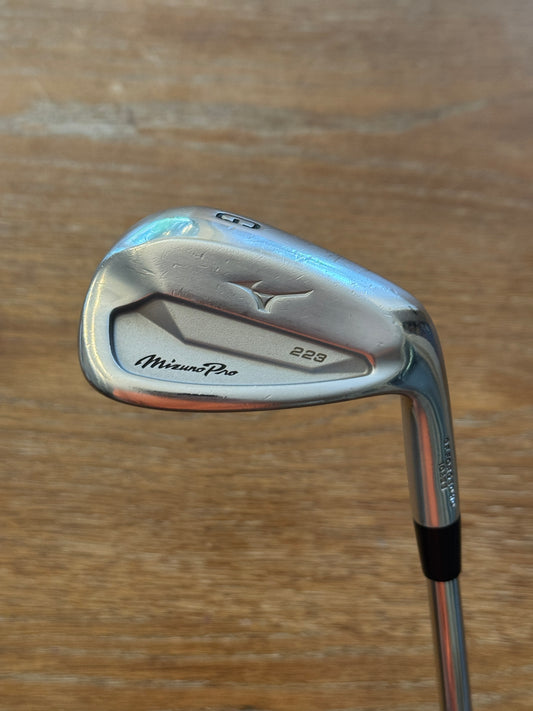 Mizuno Pro 223 Gap Wedge +3/4” (51°)