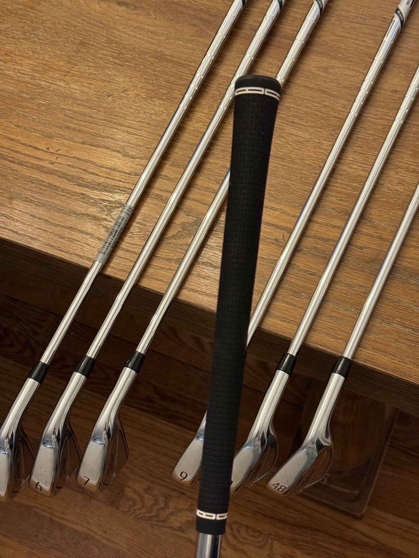 Titleist T200 ‘23 Iron Set (5-GW) / AMT Black R300 shafts (regular)