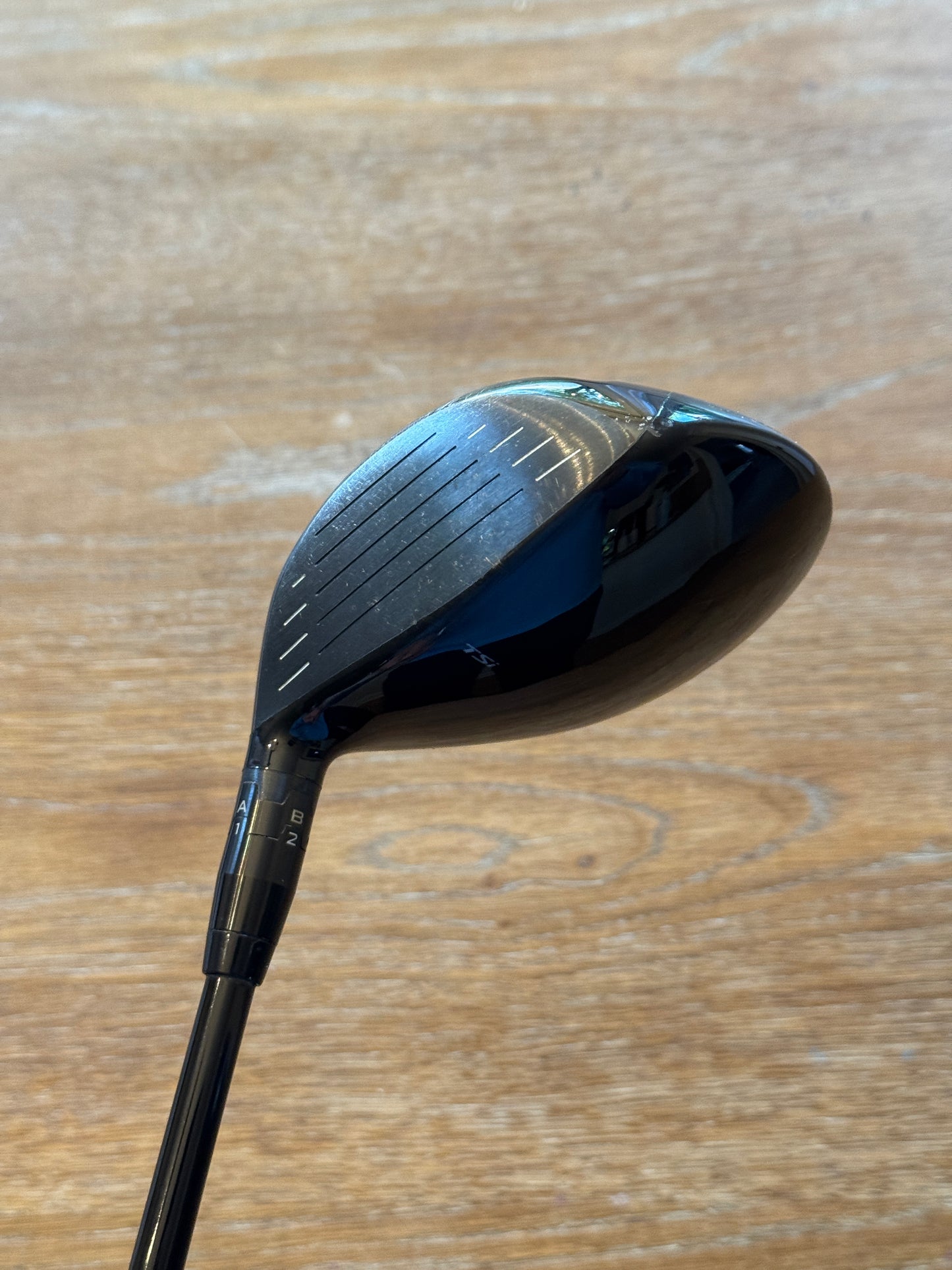 Titleist TSi3 3-wood (15°) / Tensei AV 65 S shaft (stiff)