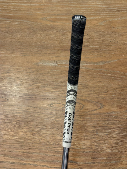 Titleist T100 ‘21 4-iron / AMT Tour White S300 shaft (stiff)