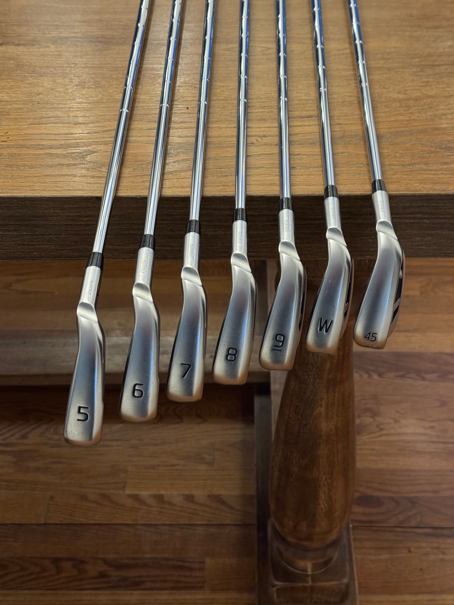 Ping G430 Iron Set (5-UW) / Dynamic Gold S300 shafts (stiff)