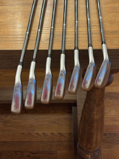 Titleist T250 ‘25 Forged Iron Set (5-GW) / Mitsubishi MMT 85 R shafts (regular)