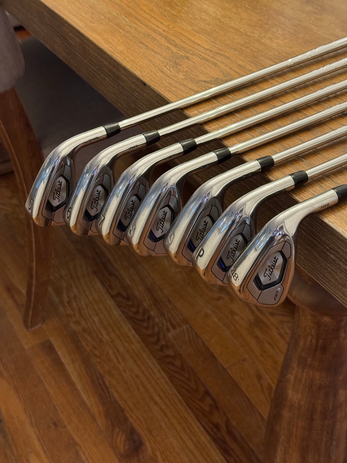 Titleist 718 AP3 Iron Set +1/2” (5-GW) / AMT Red S300 shafts (stiff)