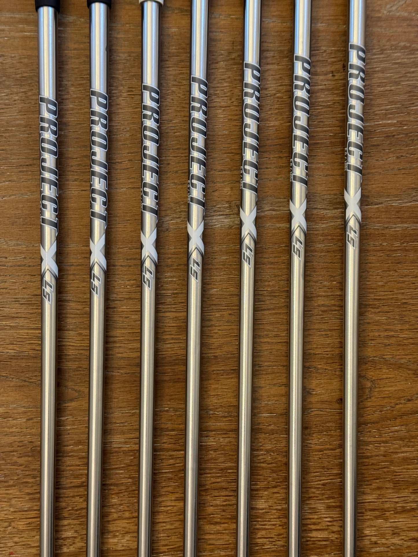 Mizuno Pro 221 Iron Set (4-PW) / Project X LS 6.0 120g shafts (stiff)