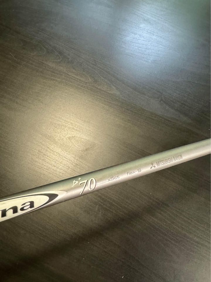 Titleist 915 D2 Driver (8.5°) / Diamana 70 shaft Stiff