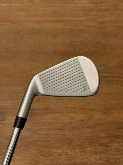 Mizuno Pro M-13 4-iron / AMT Silver S shaft (stiff)