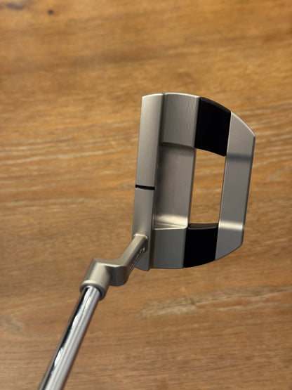 *MINT* Scotty Cameron Studio Style Fastback 2 Putter (37”)