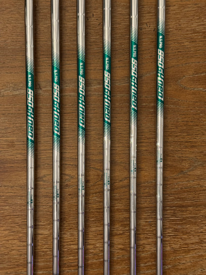 Mizuno JPX 925 Hot Metal Iron Set (6-GW) / N.S. Pro 950 GH S shafts (stiff)