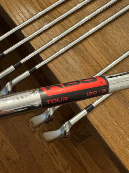 Ping G430 Iron Set (5-UW) / KBS Tour 120S shafts Stiff