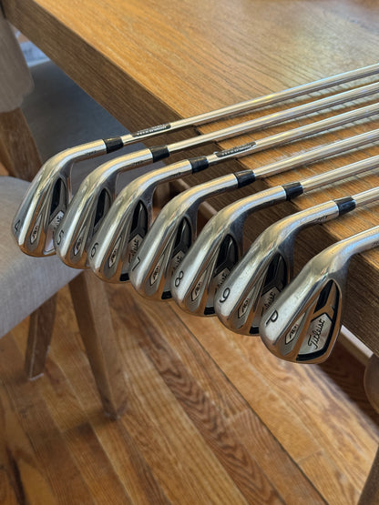Titleist 718 AP1 Iron Set (4-PW) / AMT Red R300 shafts (regular)