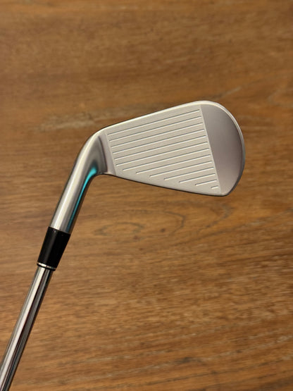*MINT* Srixon ZXi5 Forged '25 4-Iron / Dynamic Gold MID R300 shaft (regular)