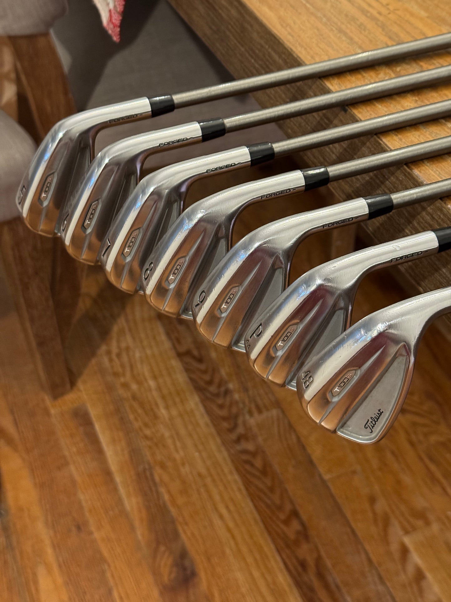 Titleist T100S Iron Set (5-GW) / Steelfiber i95 S shafts (stiff)