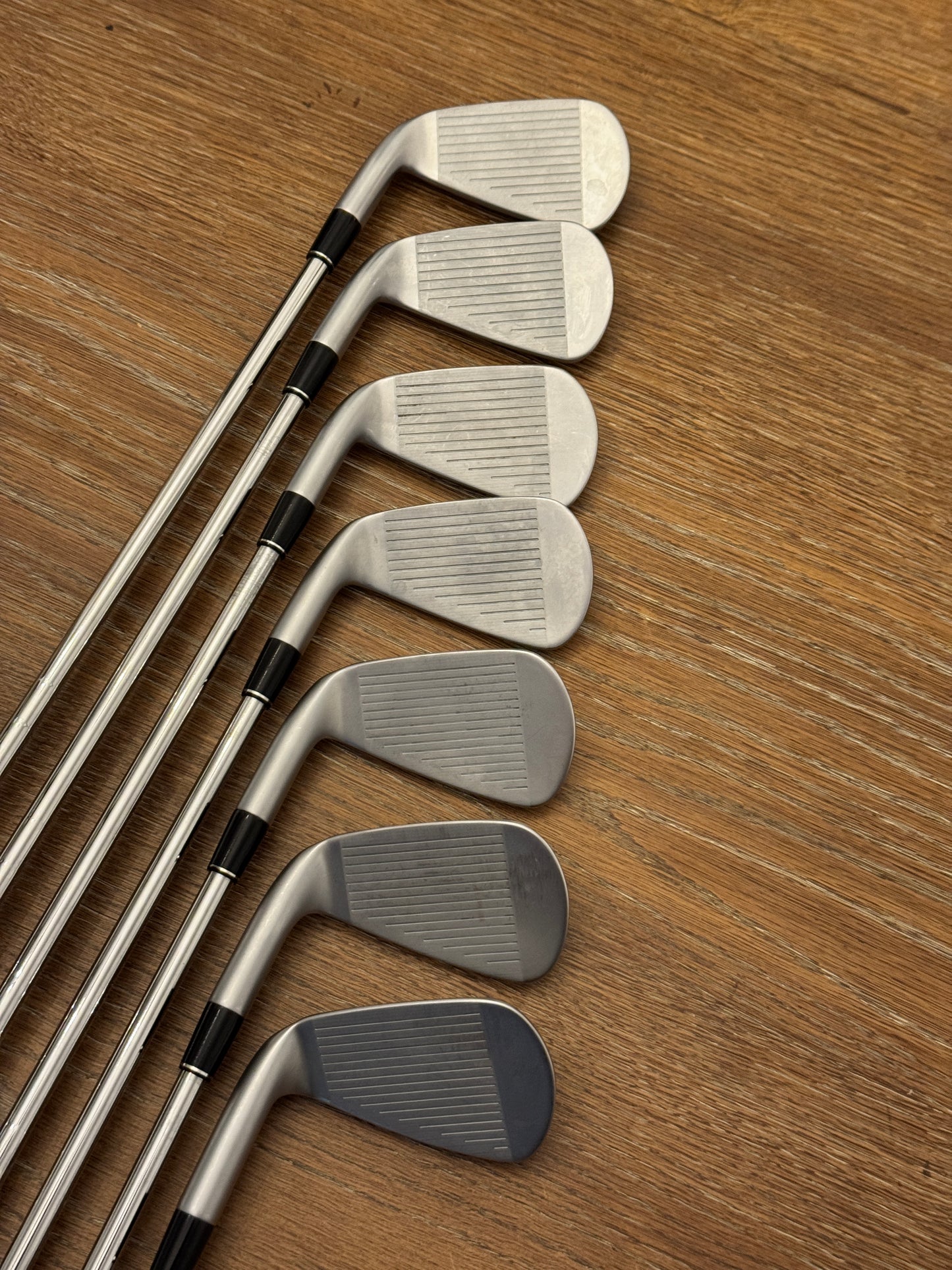 Srixon ZXi4 Forged ‘25 Iron Set (4-PW) / KBS Tour Lite R shafts (regular)