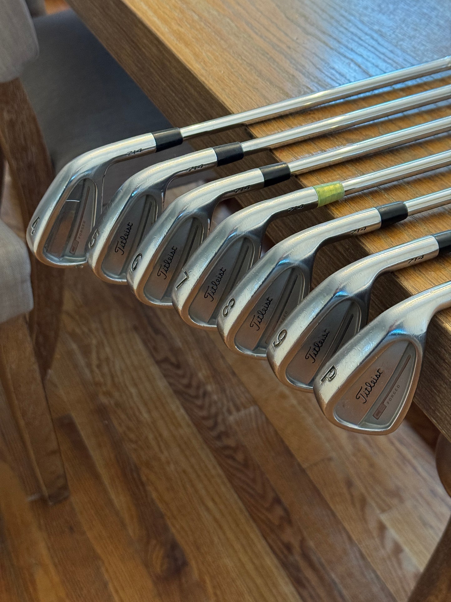 Titleist 714 CB Iron Set (4-PW) / Dynamic Gold S400 shafts (stiff)