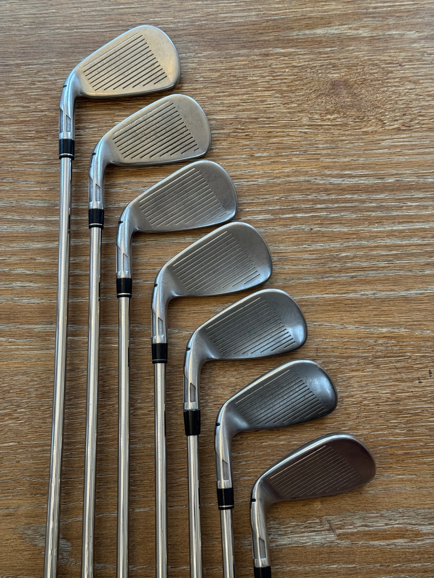 Taylormade Sim2 Max Iron Set (5-AW) / KBS Max MT 85R shafts (regular)