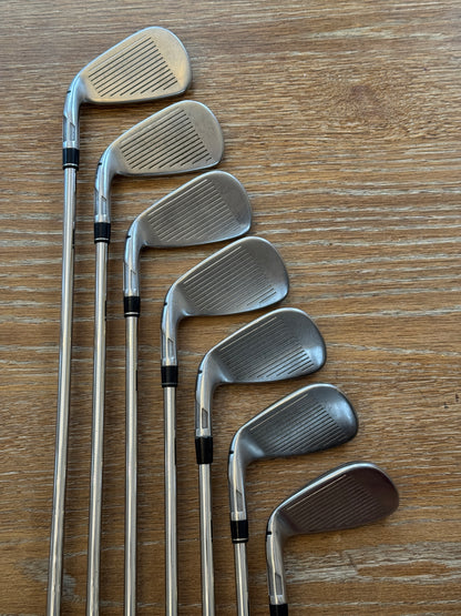 Taylormade Sim2 Max Iron Set (5-AW) / KBS Max MT 85R shafts (regular)