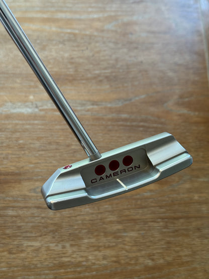 Scotty Cameron Studio Select Newport 2.5 Putter (34”)