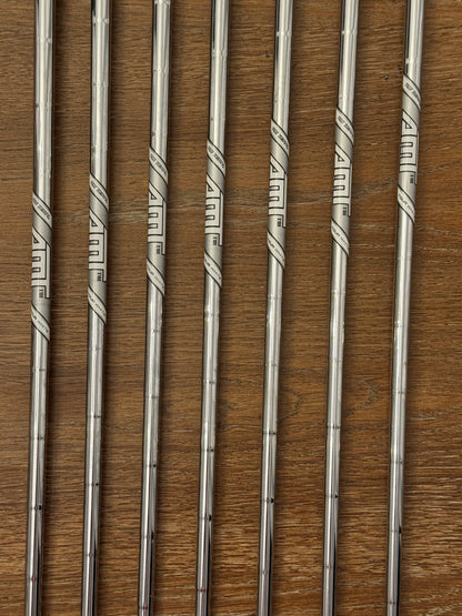 Titleist T100S Iron Set / AMT Tour White X100 shafts Xtra Stiff