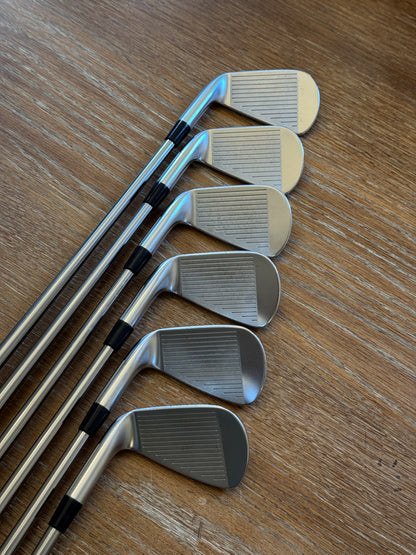 Srixon ZXi7 Forged '25 Iron Set (5-PW) / ACCRA TZi 115g shafts (stiff)