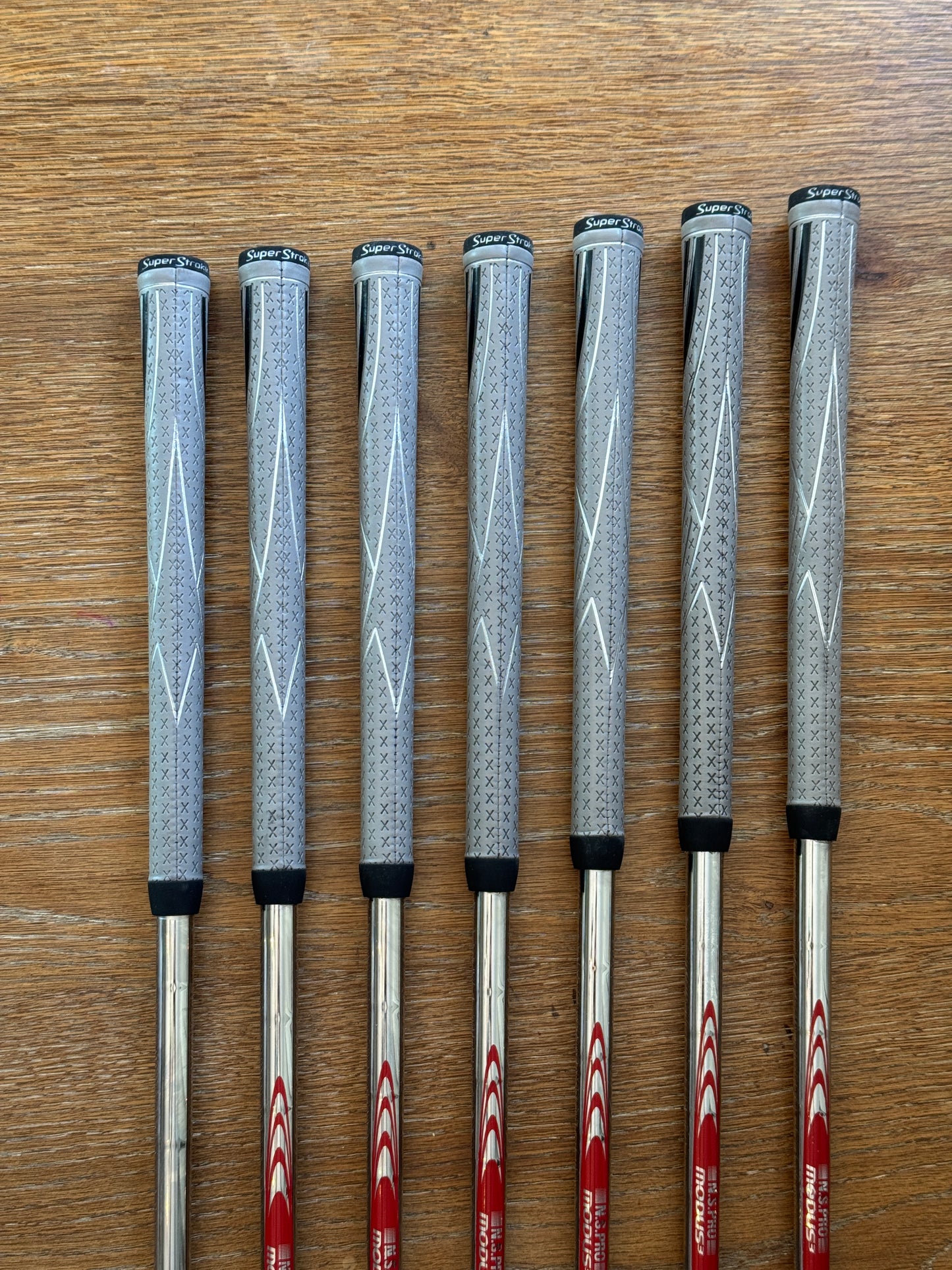 Titleist T100 Iron Set (4-PW) / N.S. Pro Modus3 Tour105 S shafts (stiff)