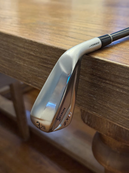 Srixon ZXiU 3-iron (20°) / KBS $-Taper 120 S shaft (stiff)