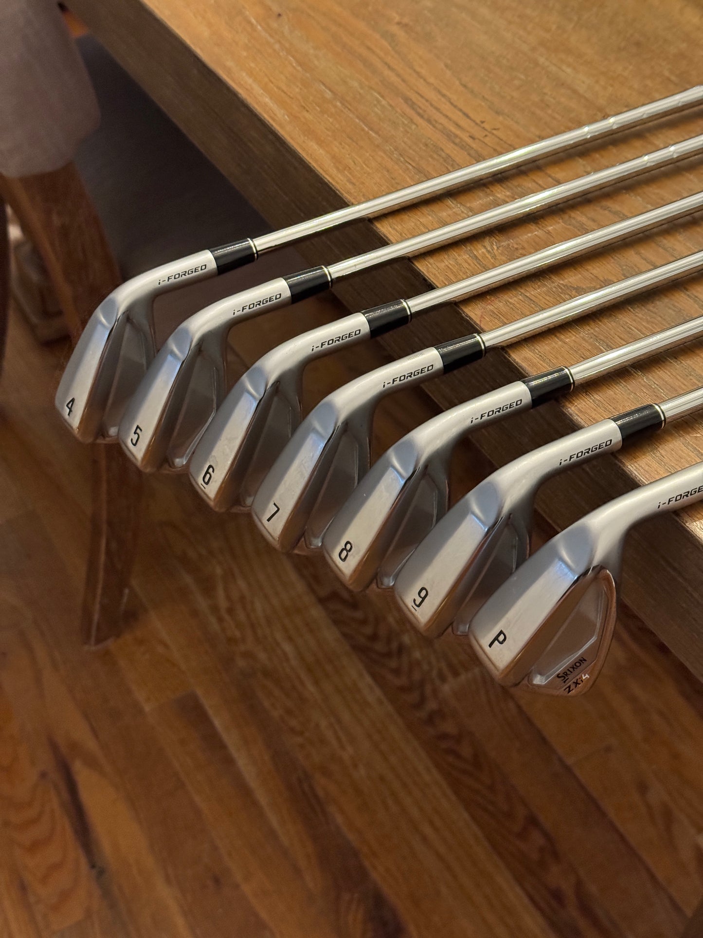 Srixon ZXi4 Forged ‘25 Iron Set (4-PW) / KBS Tour Lite R shafts (regular)