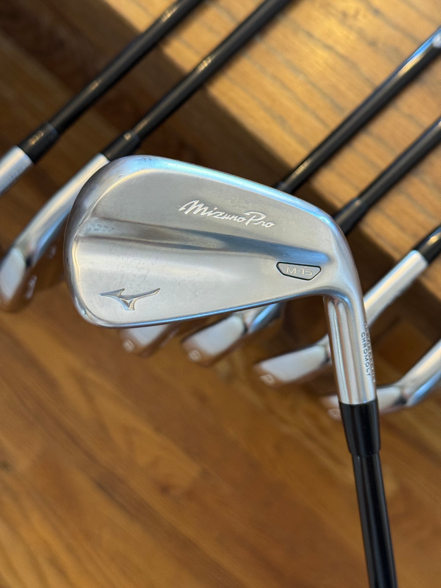 Mizuno M-15 Forged Iron Set (5-GW) / MMT 105 S shafts (stiff)
