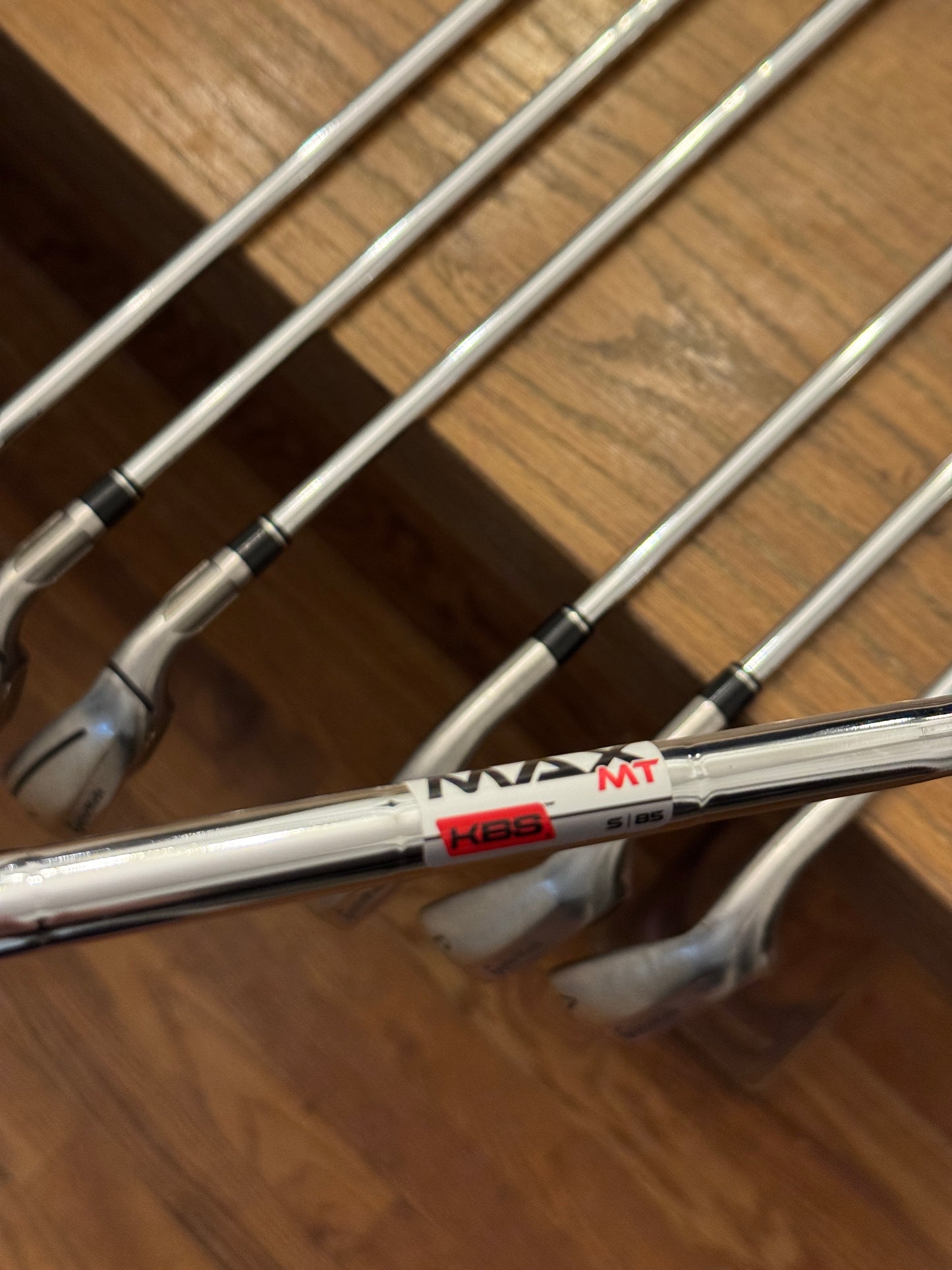 Taylormade Stealth HD Iron Set (5-AW) / KBS Max MT 85 S shafts (stiff)