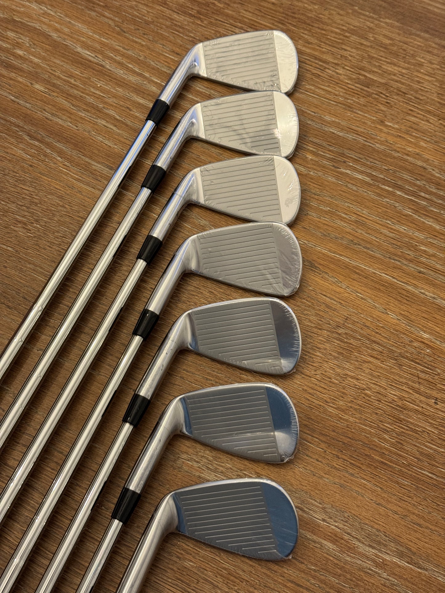 Mizuno Pro 241 Iron Set (4-PW) / KBS Tour 120S Stiff