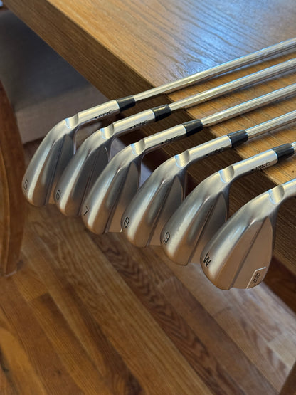 Ping i530 Iron Set (5-PW) / KBS TOUR 120S shafts (stiff)