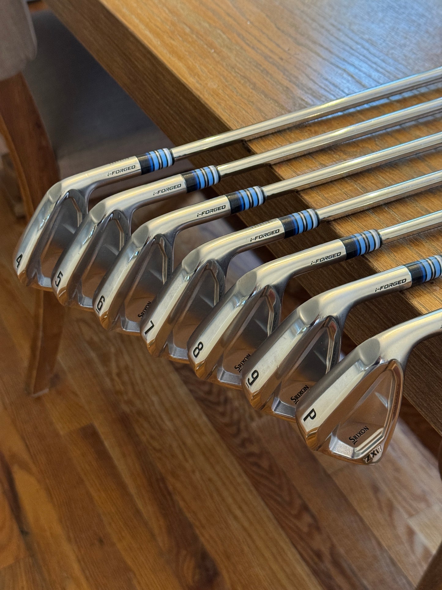 *MINT* Srixon ZXi7 Forged ‘25 Iron Set (4-PW) / Project X LZ 6.5 125g shafts (xtra stiff)