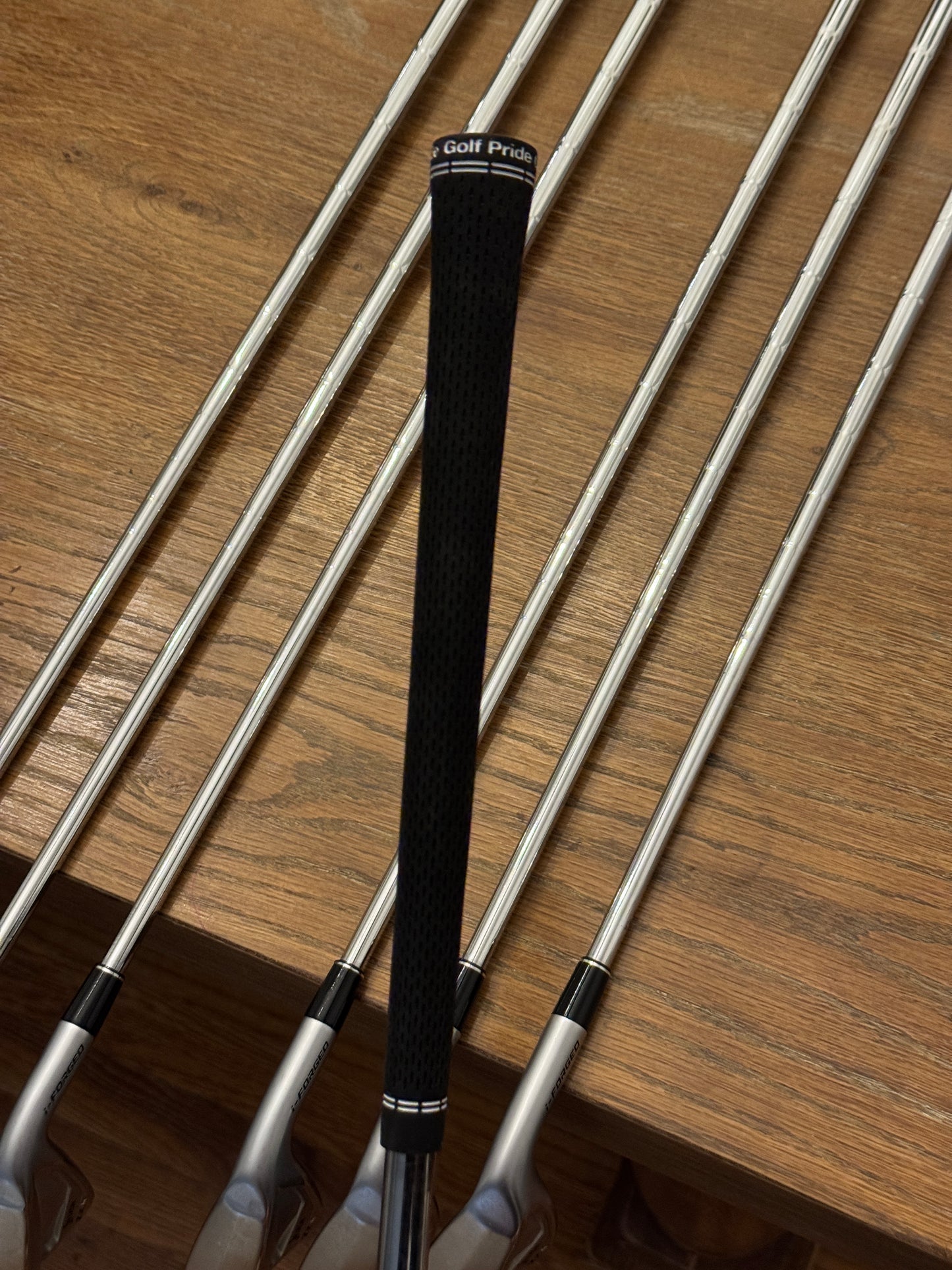Srixon ZXi4 Forged ‘25 Iron Set (4-PW) / KBS Tour Lite R shafts (regular)