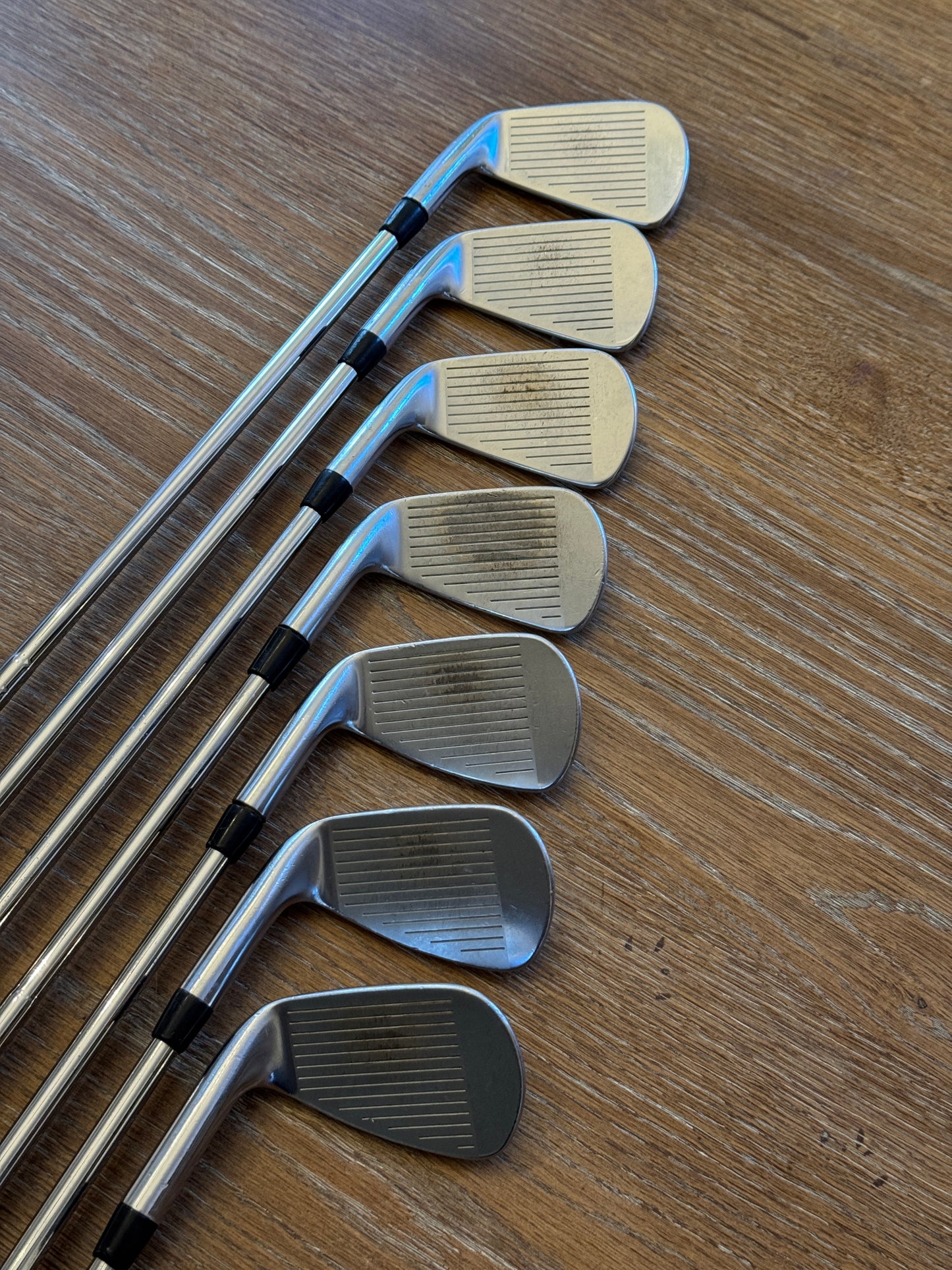 Titleist 718 AP2 Iron Set (4-PW) / AMT Black S300 shafts (stiff)