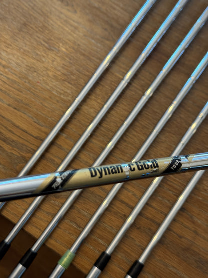 Titleist 714 CB Iron Set (4-PW) / Dynamic Gold S400 shafts (stiff)