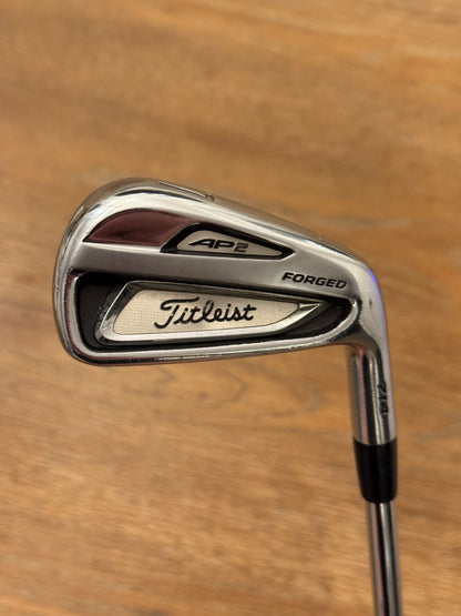 Titleist 714 AP2 7-iron / Dynamic Gold X100 shaft (xtra stiff)