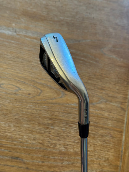 Callaway Rogue X 4-iron / Dynamic Gold 95 R300 shaft