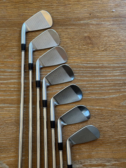 Srixon Z-Forged Iron Set (4-PW) / N.S. Pro Modus3 Tour120 X shafts (xtra stiff)