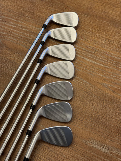 Cobra King Radspeed One-Length Iron Set (5-GW) / KBS Tour 80/90/120 S combo shafts (stiff)